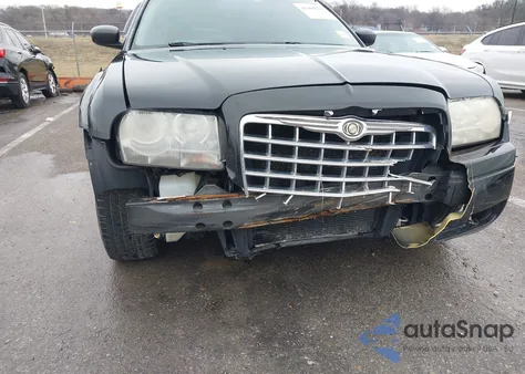 2007 Chrysler 300 из США, поврежденный, VIN 2C3KA43R57H732674